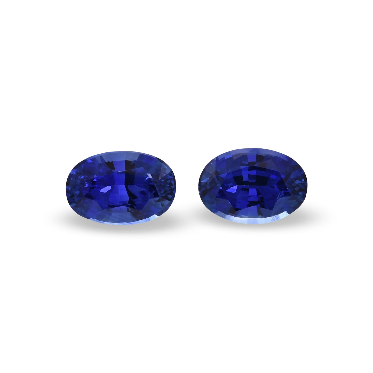 1,65 Karat blauer ovaler Saphir aus Sri Lanka