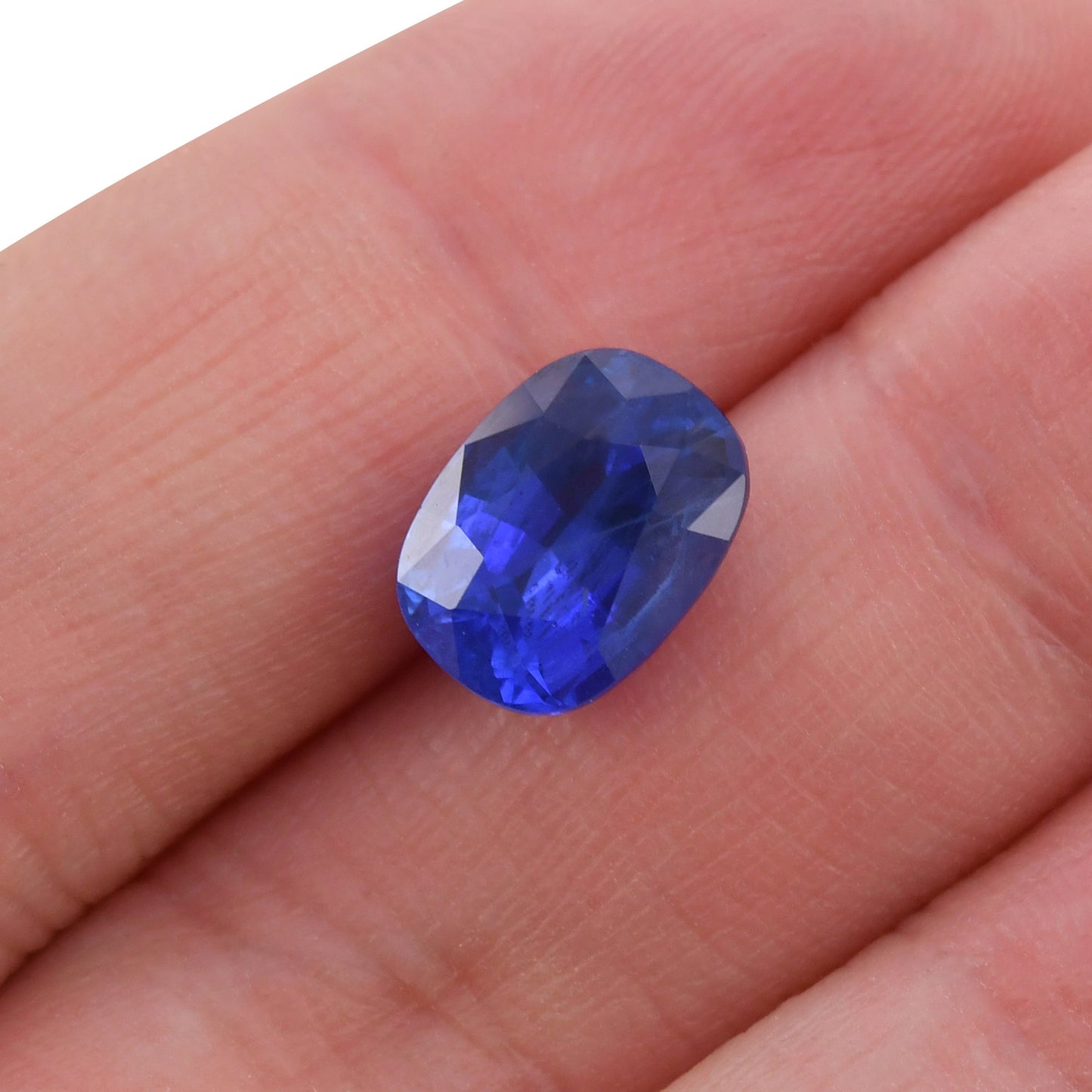 4,62 Karat blauer burmesischer Kissen-Saphir AGL