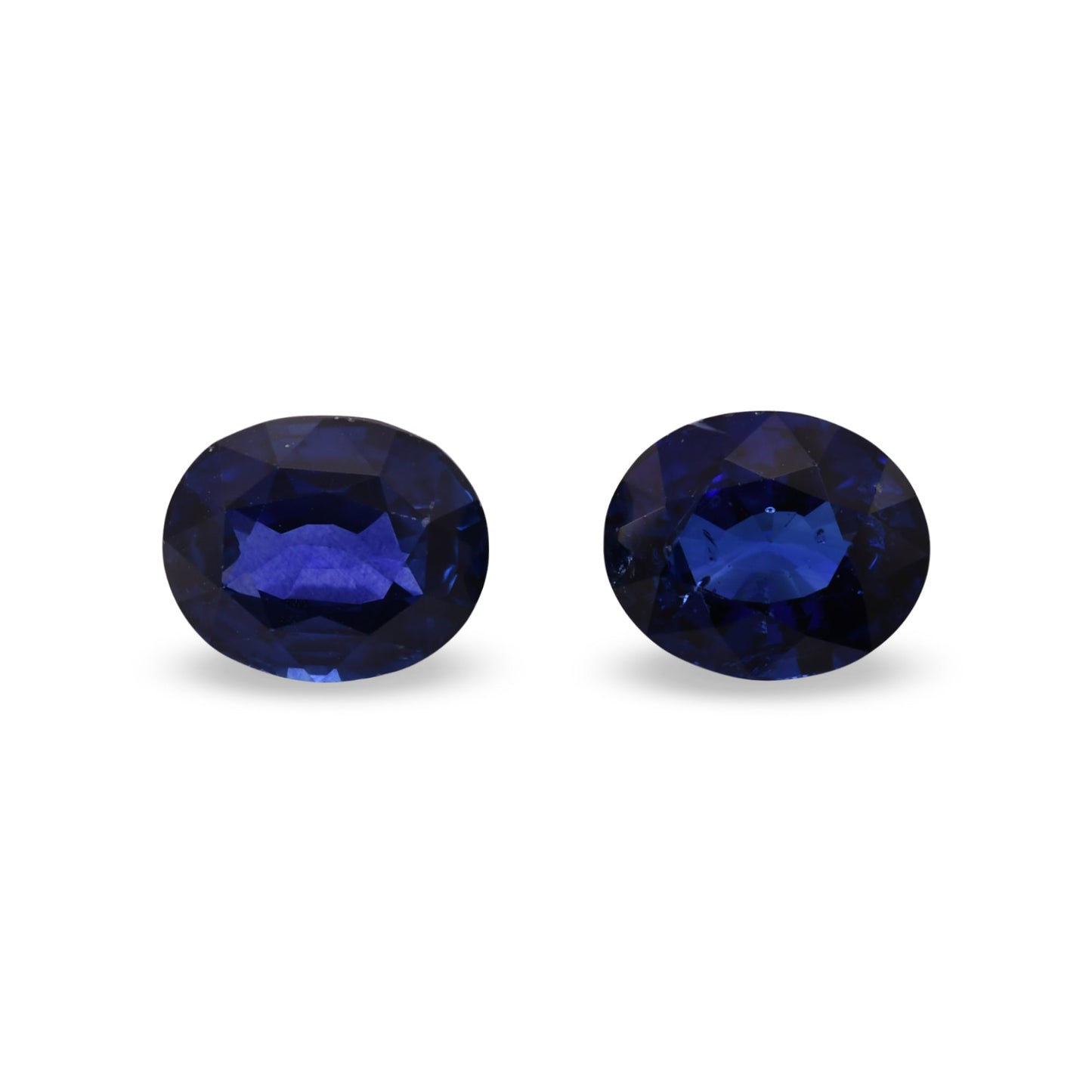 8,20 Karat blauer ovaler Saphir AGL