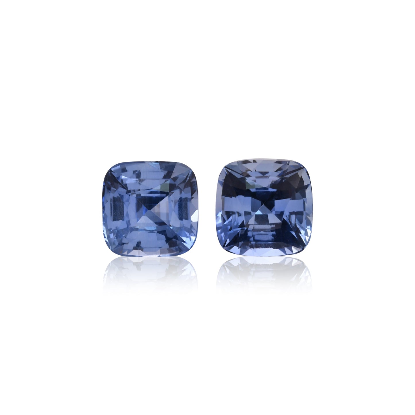 4,83 Karat blauer Kissen-Saphir CD