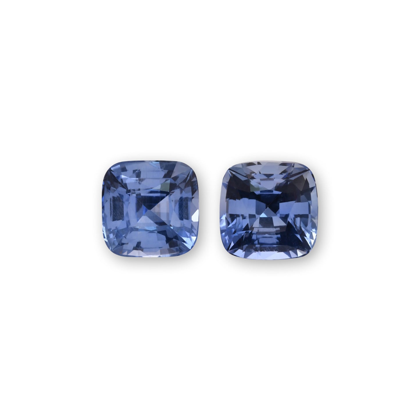 4,83 Karat blauer Kissen-Saphir CD