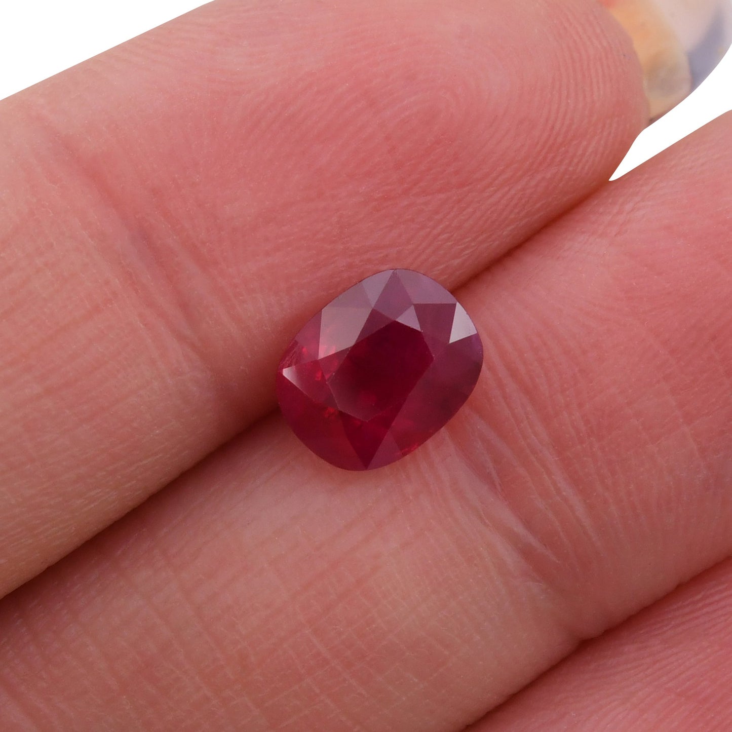 2,14 Karat roter burmesischer ovaler Rubin GRS