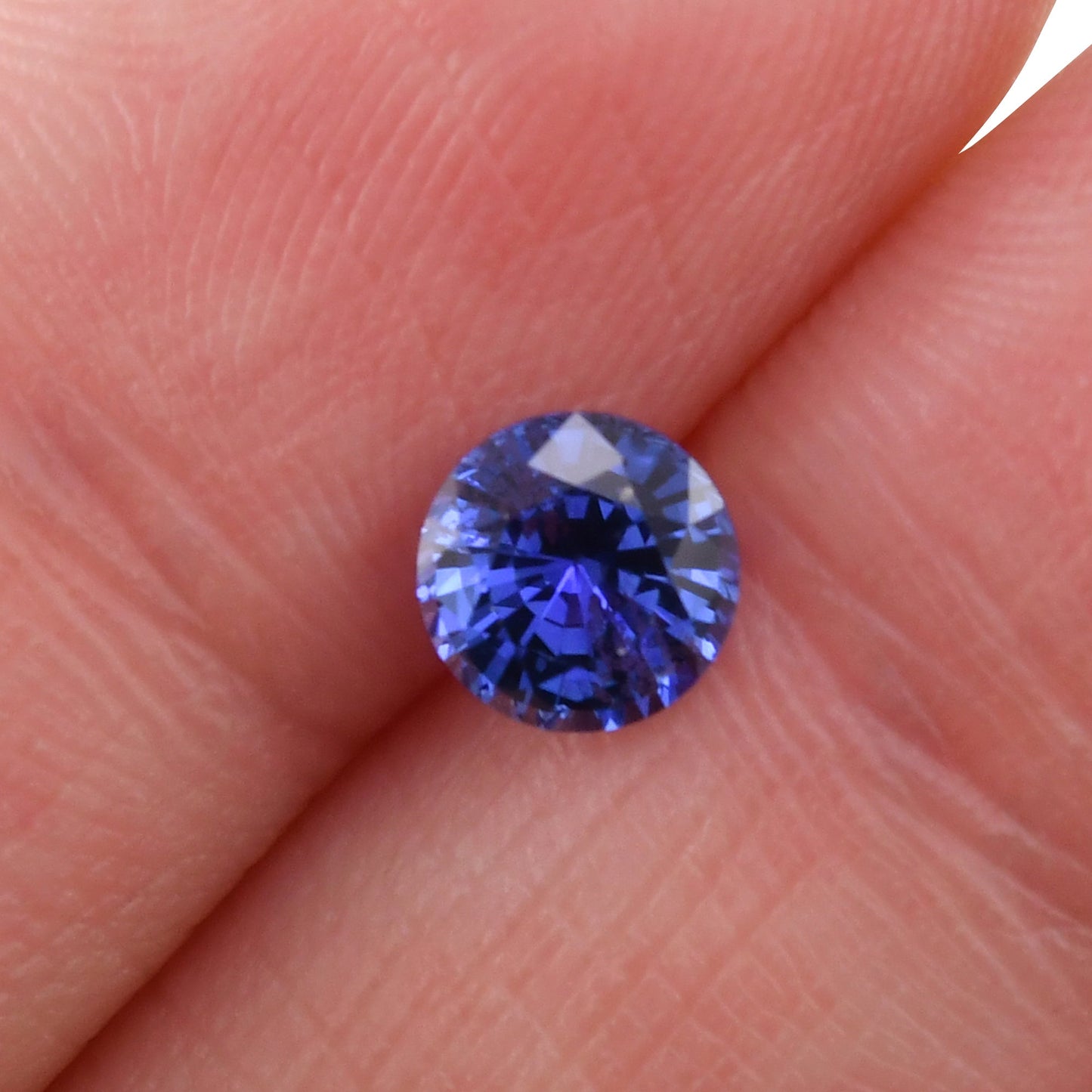 1,05 Karat blauer runder Saphir aus Sri Lanka