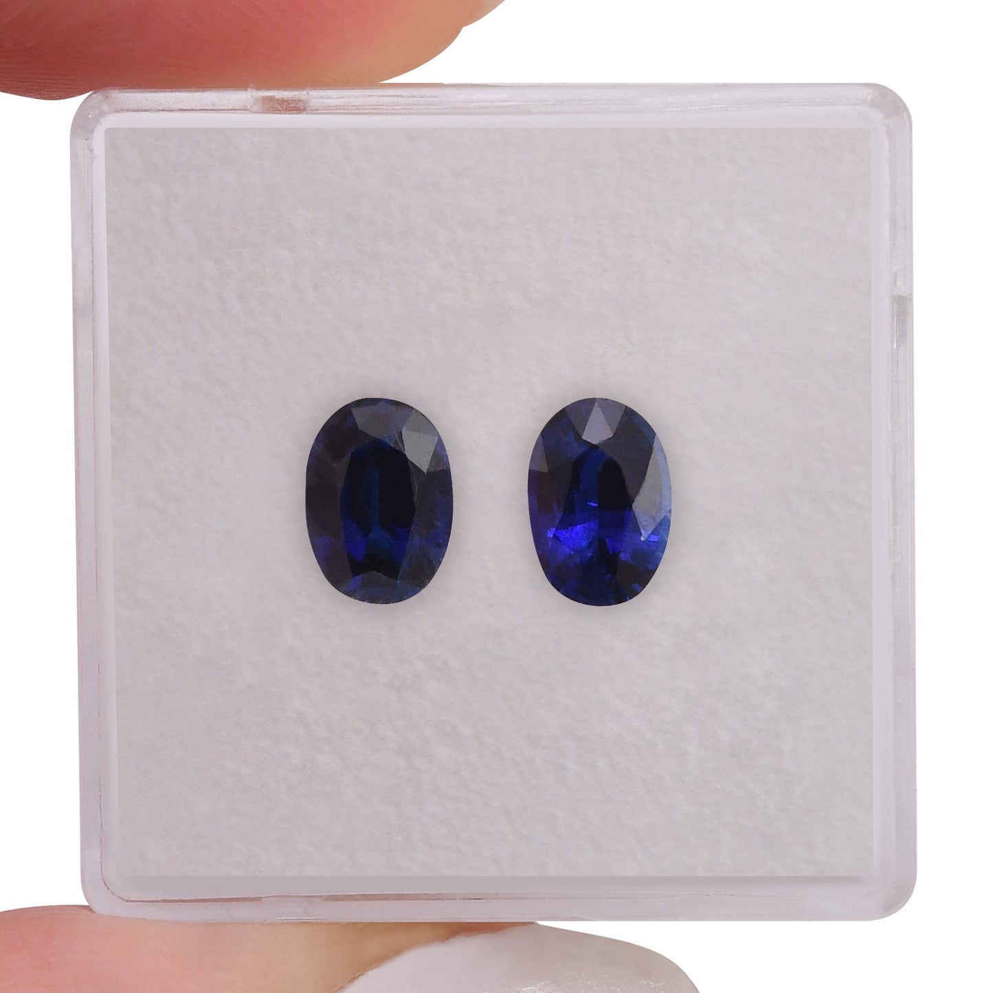 1,90 Karat blauer ovaler Saphir aus Sri Lanka