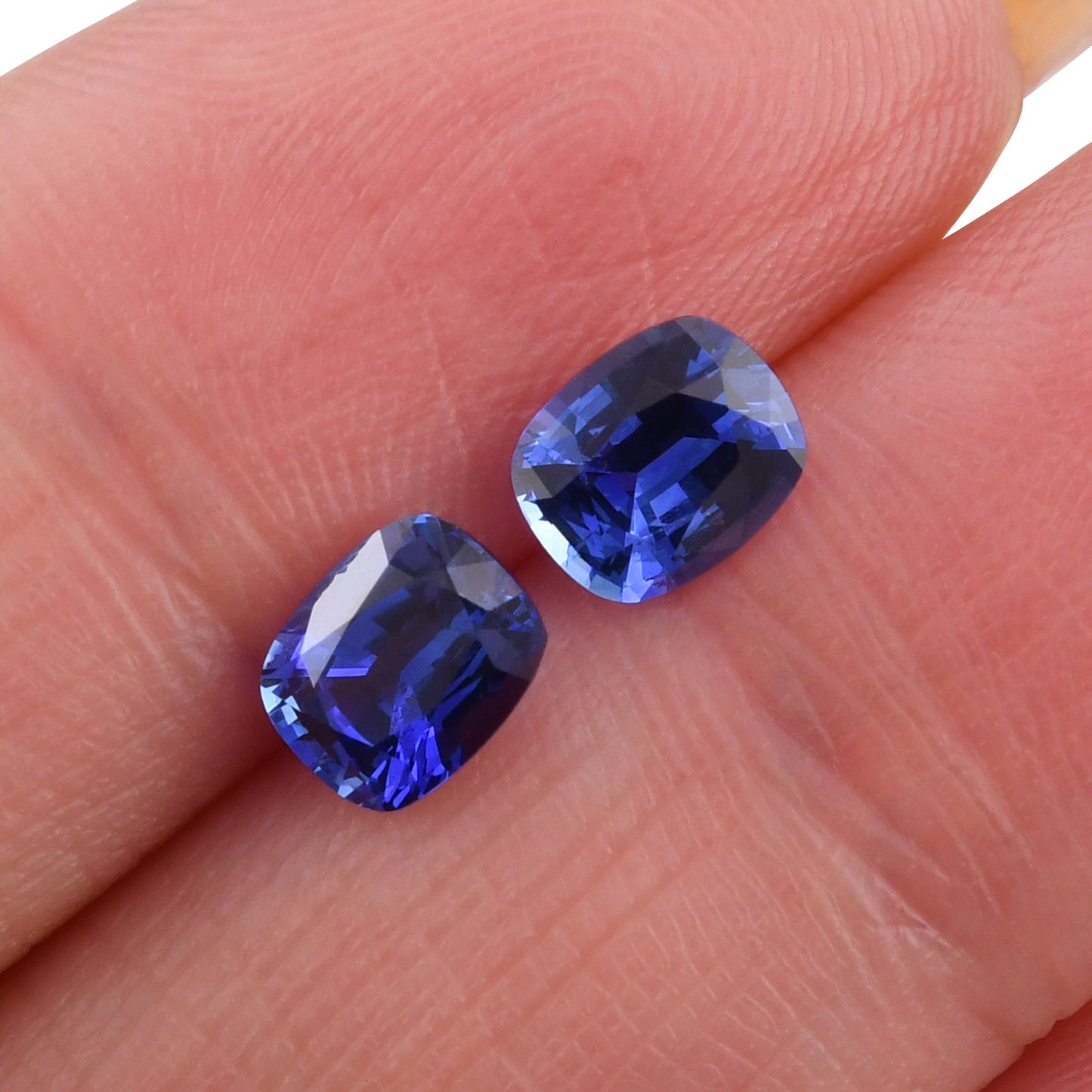 1,71 Karat blauer Kissen-Saphir aus Sri Lanka