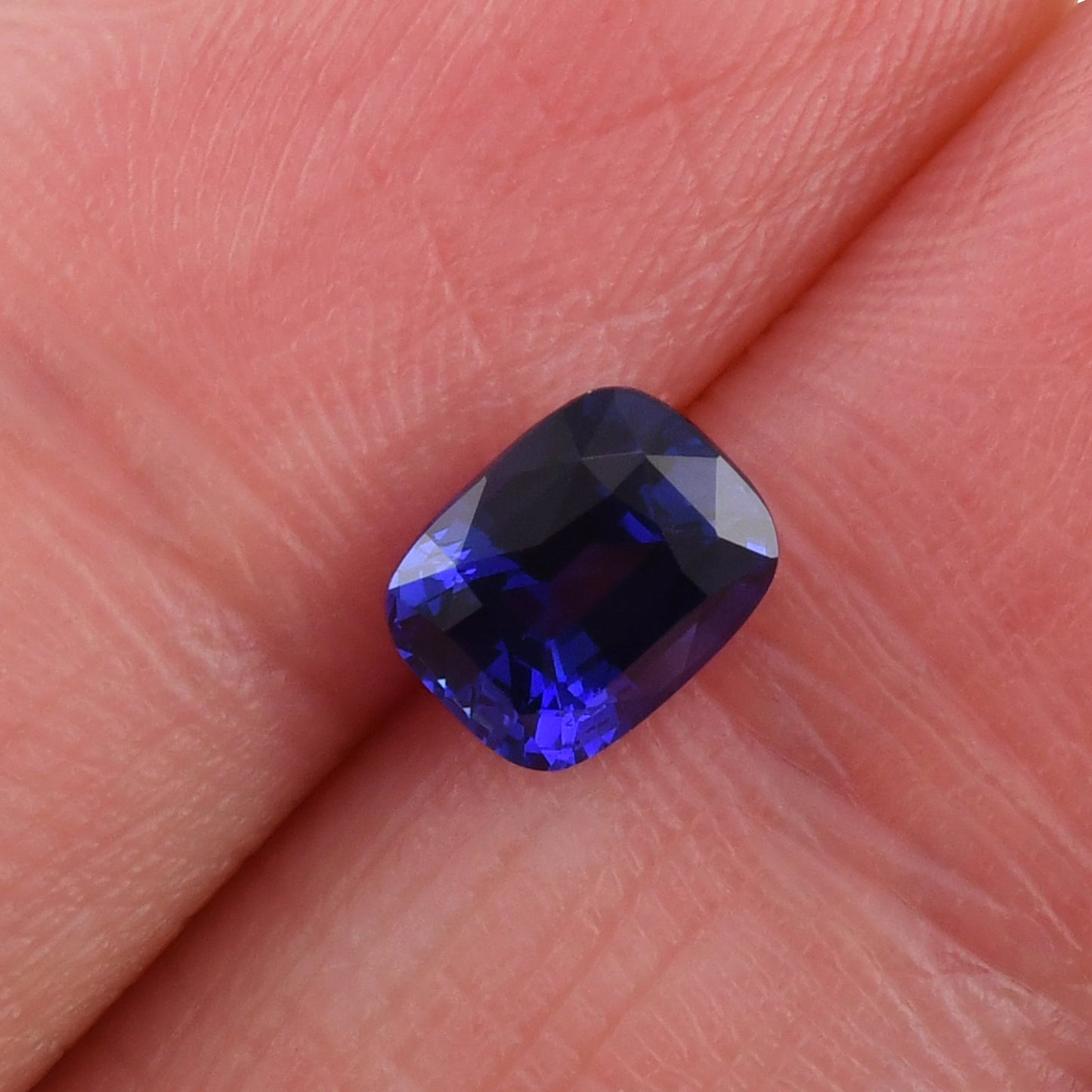 1,26 Karat blauer Kissen-Saphir aus Sri Lanka