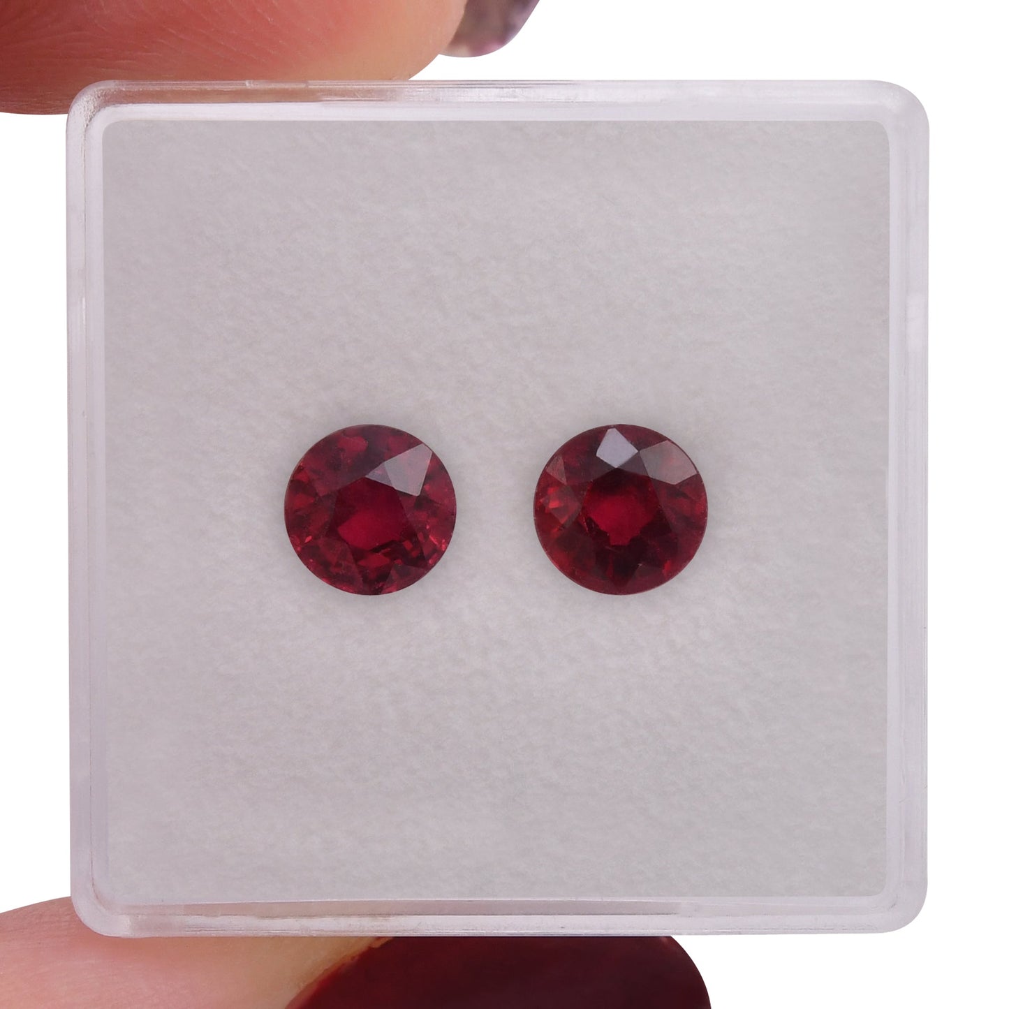 2,14 Karat roter runder Rubin aus Mosambik