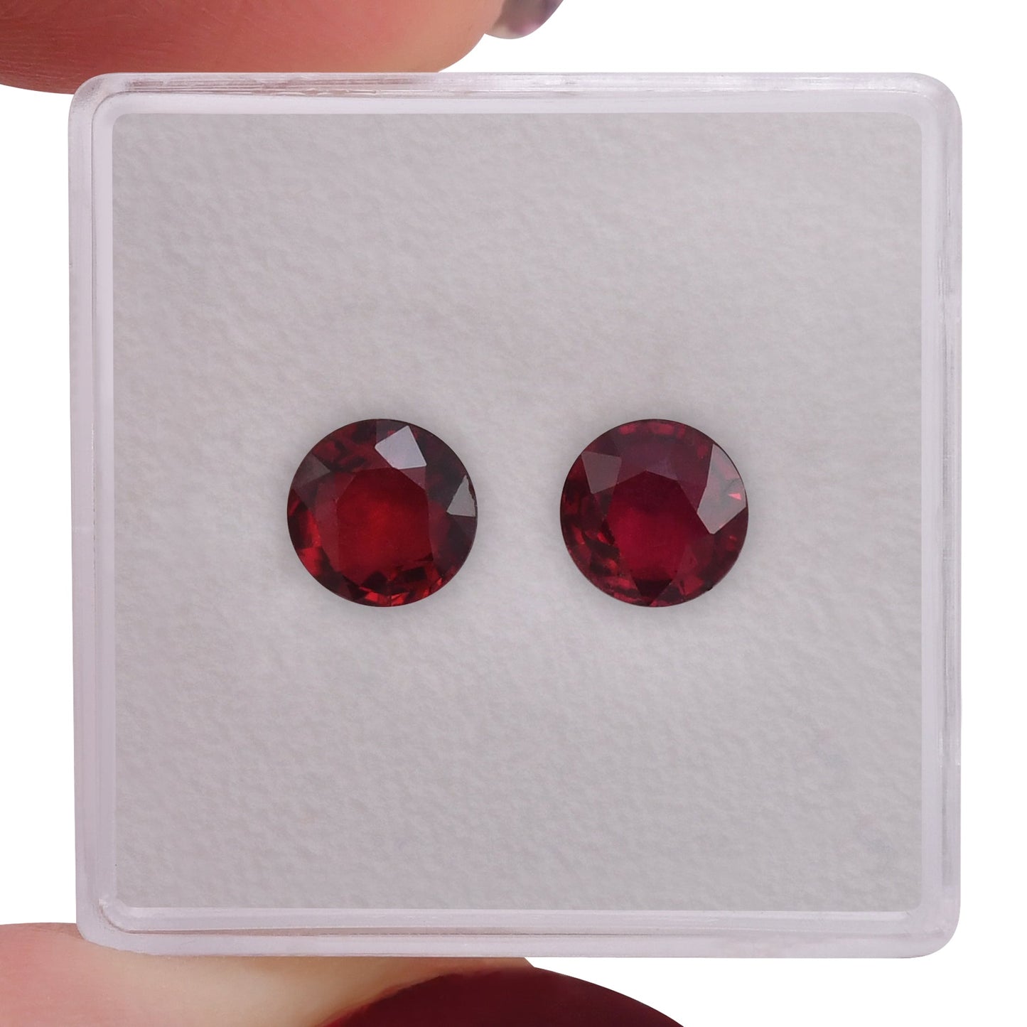 2,12 Karat roter runder Rubin aus Mosambik