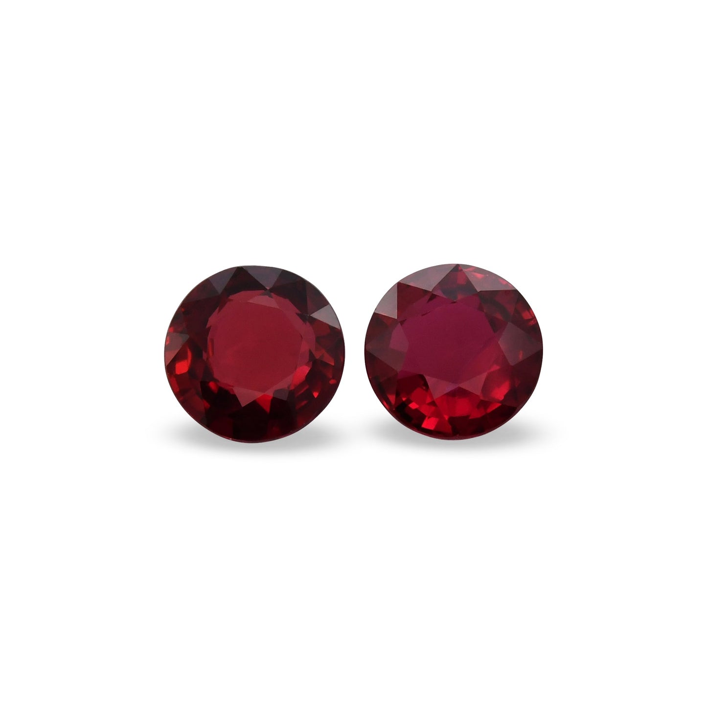 2,12 Karat roter runder Rubin aus Mosambik