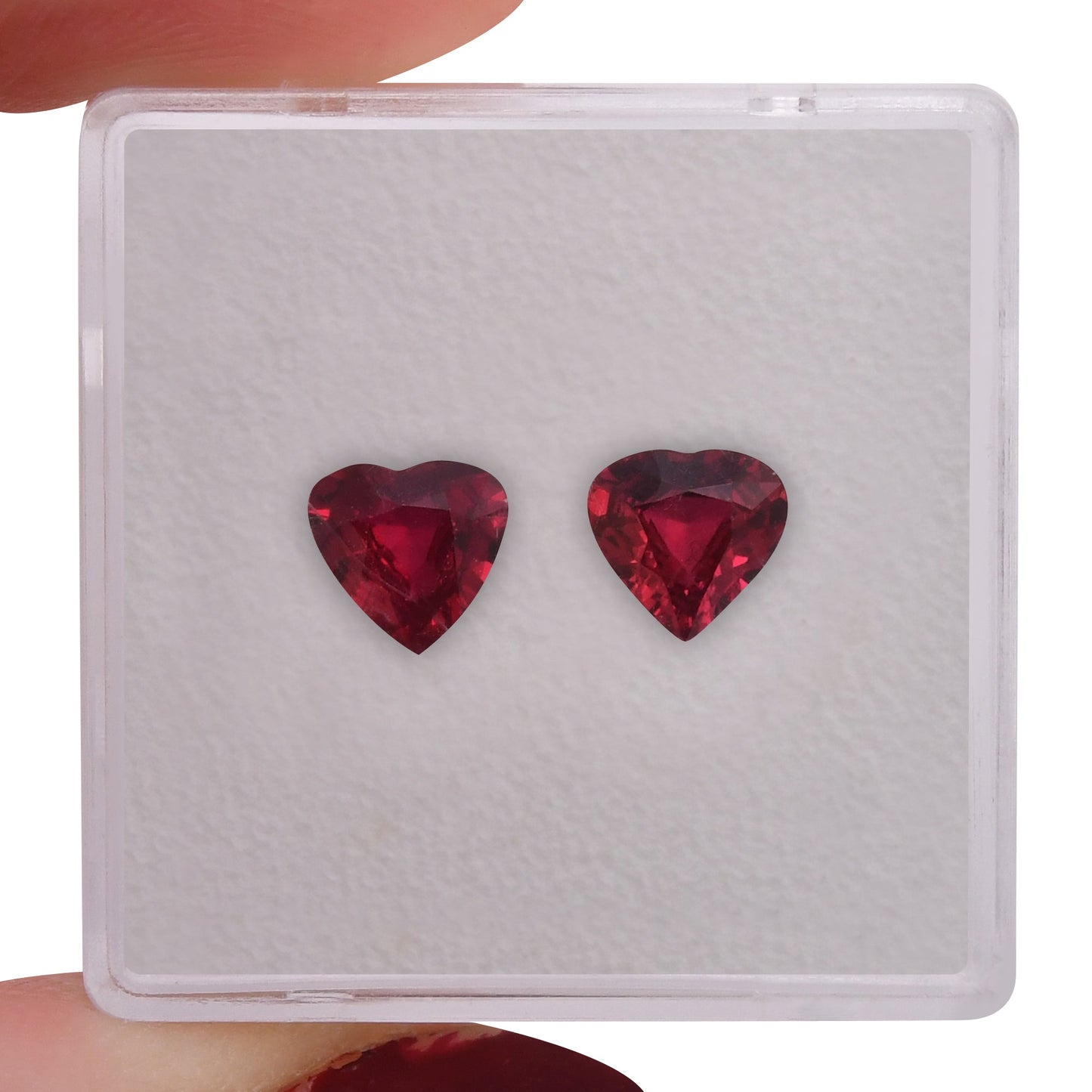 1,36 Karat roter mosambikanischer Herzrubin
