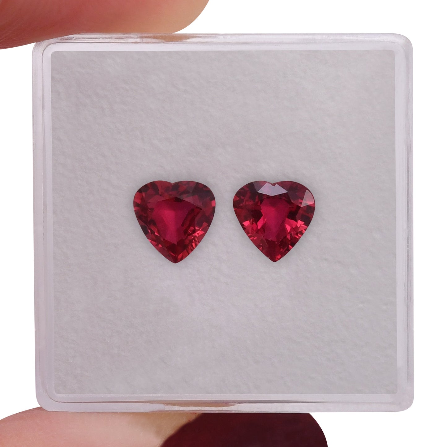 1,50 Karat roter mosambikanischer Herzrubin