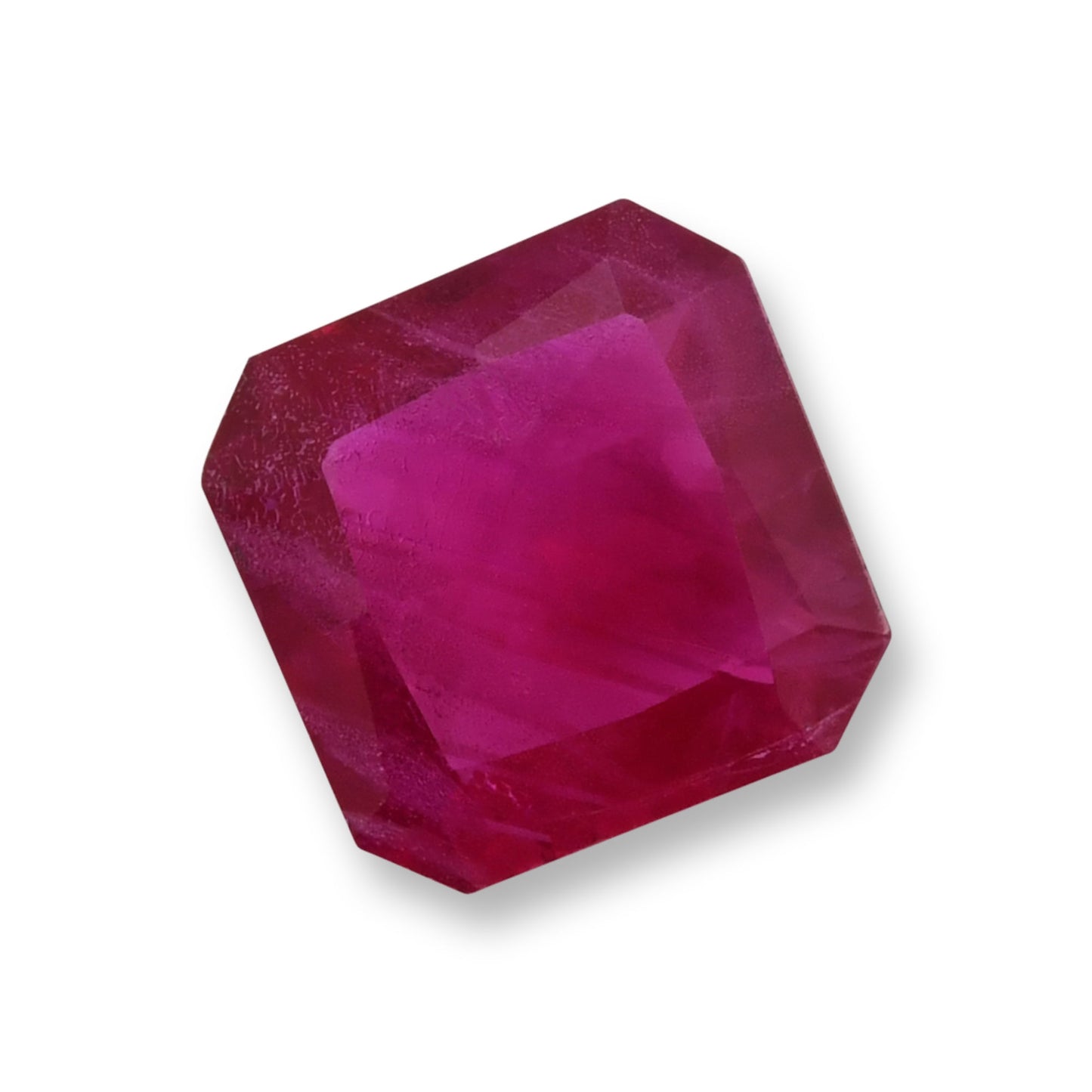 0,92 Karat roter Mosambik-Smaragd-Rubin