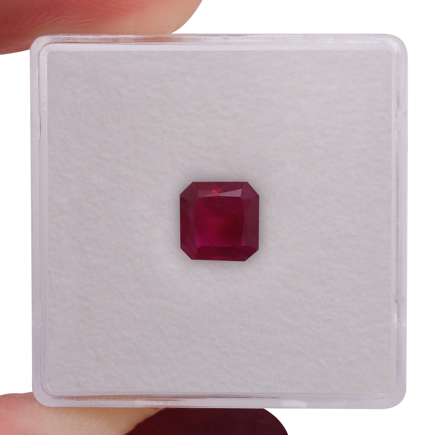 0,92 Karat roter Mosambik-Smaragd-Rubin