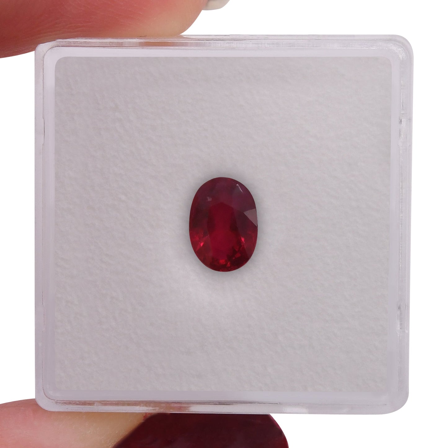 1,04 Karat roter ovaler Rubin aus Mosambik
