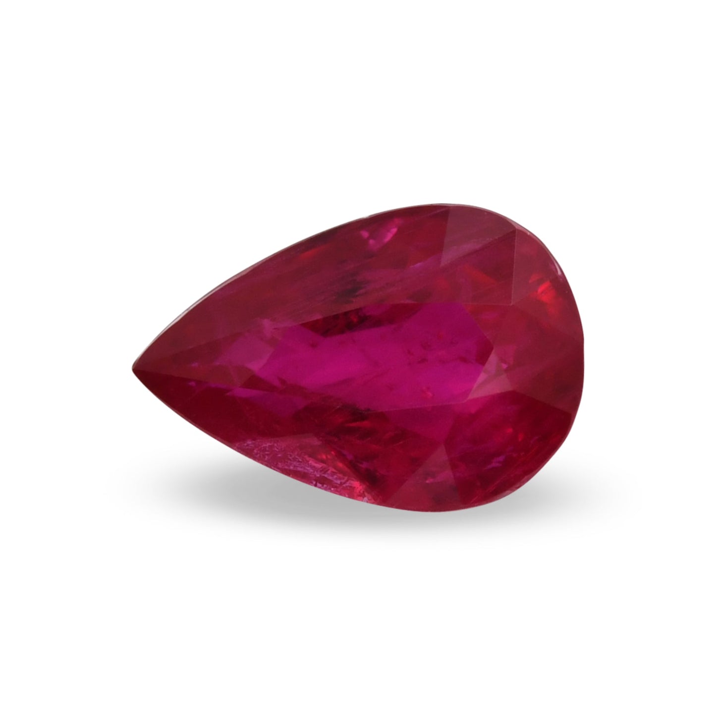 1,00 Karat roter Mosambik-Birnenrubin