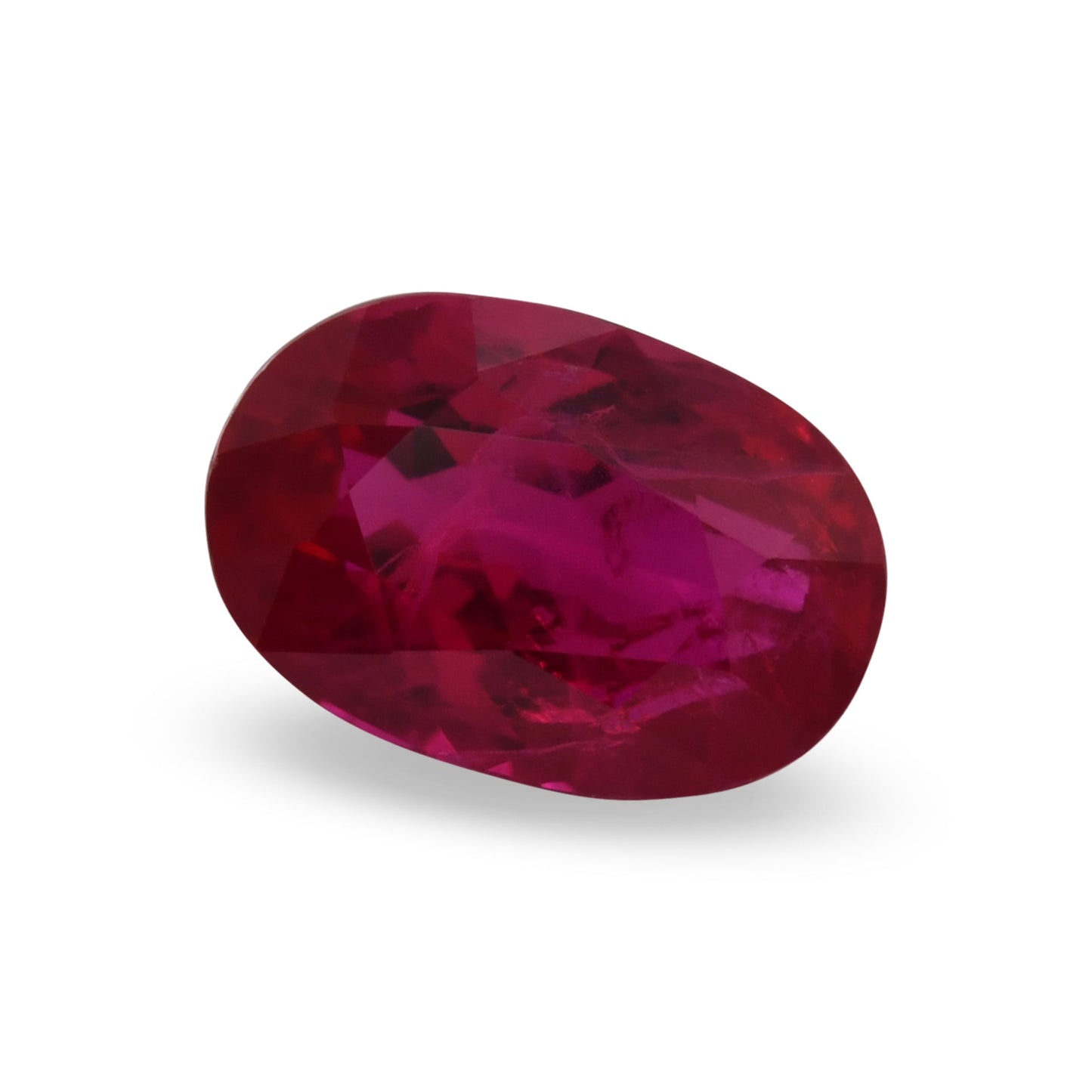 1,00 Karat roter ovaler Rubin aus Mosambik