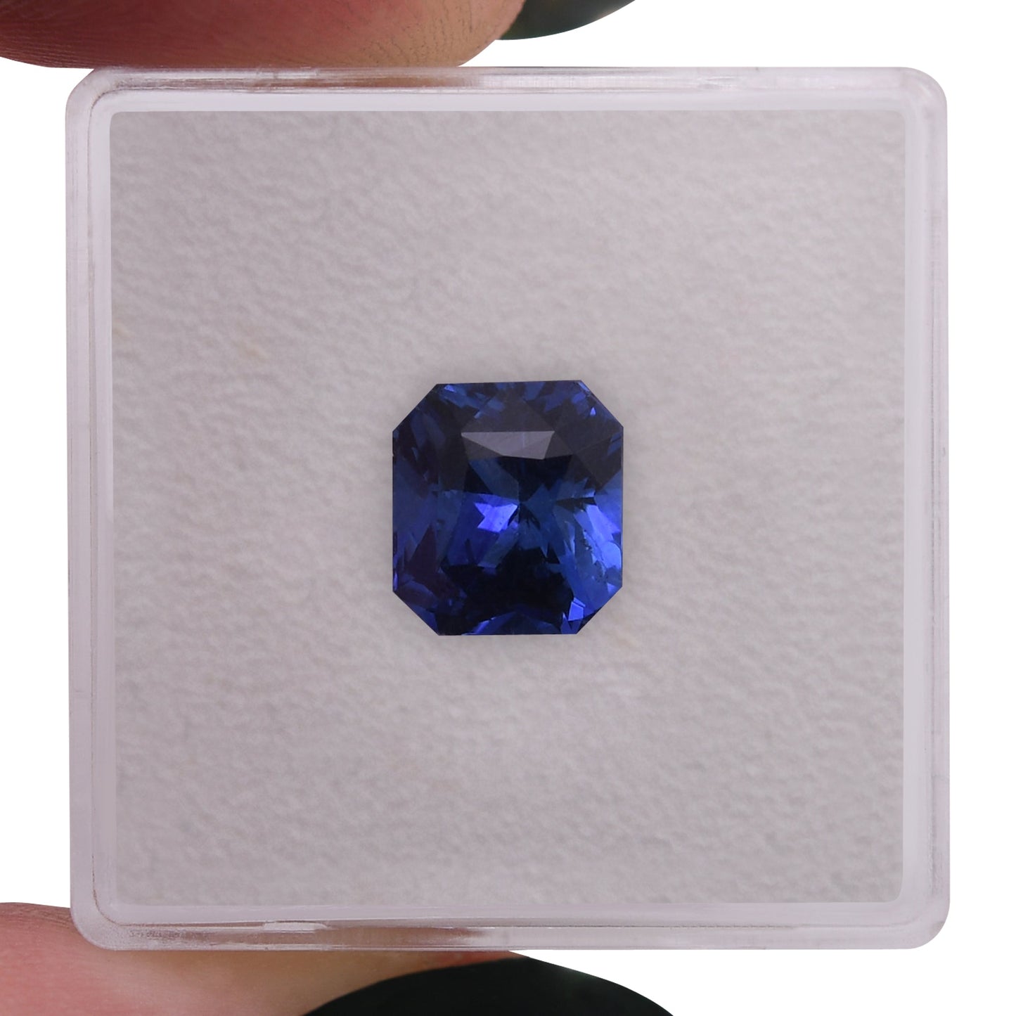 3,03 Karat Blauer SRI LANKAN Radiant Sapphire CD