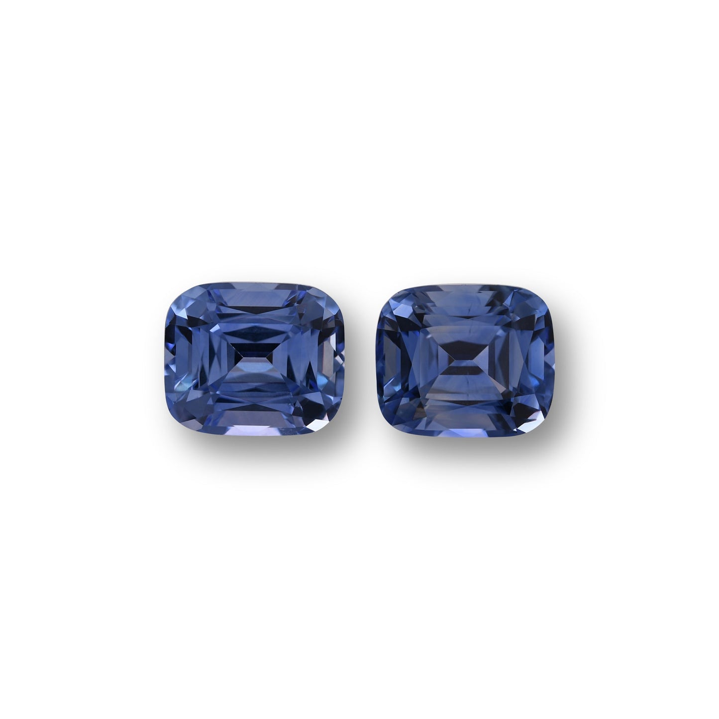 5,57 Karat blaue Kissen-Saphire aus Sri Lanka (Paar)