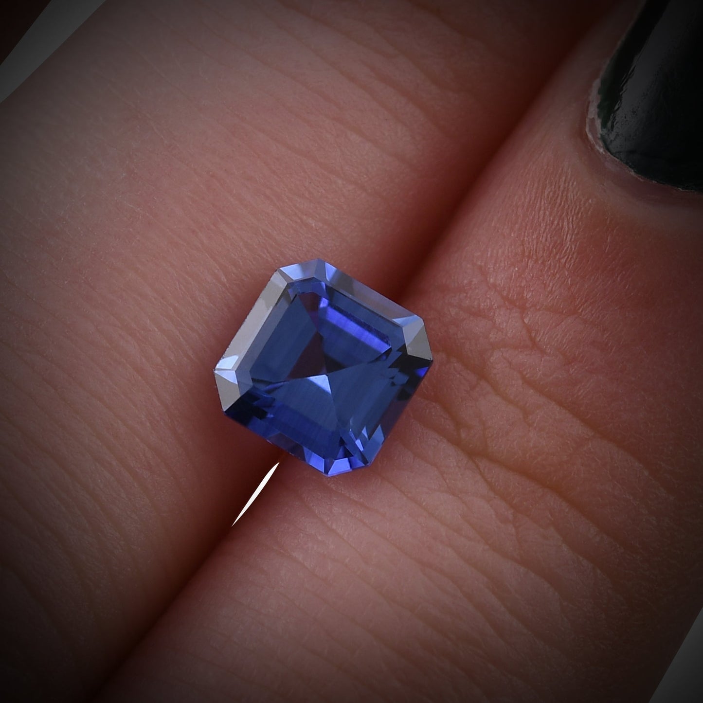 1,69 Karat blauer Smaragd-Saphir aus Sri Lanka (GIA-geprüft)