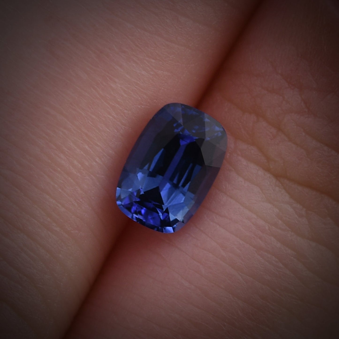 1,54 Karat blauer Kissen-Saphir aus Sri Lanka