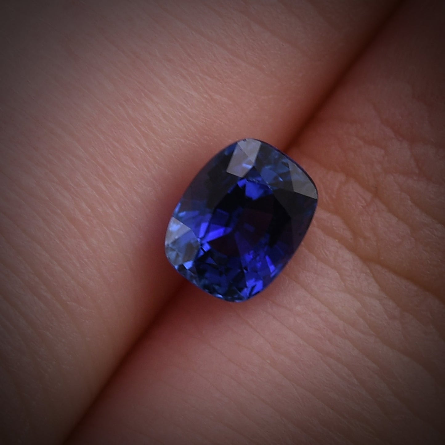 1,46 Karat blauer Kissen-Saphir aus Sri Lanka