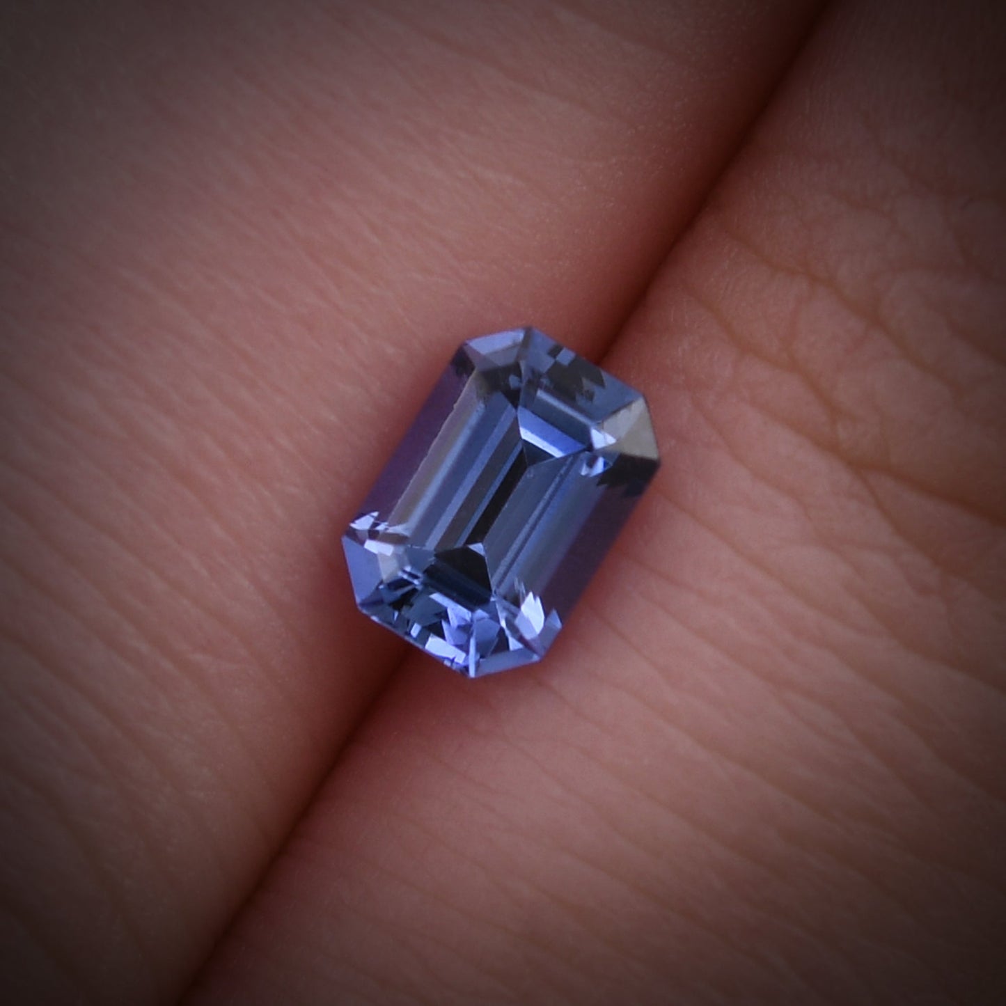 1.00 Carat Blue SRI LANKAN Emerald Sapphire