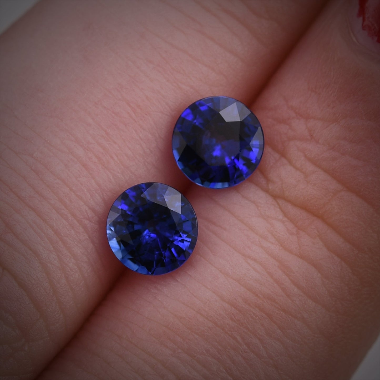 1,82 Karat blauer runder Saphir aus Sri Lanka