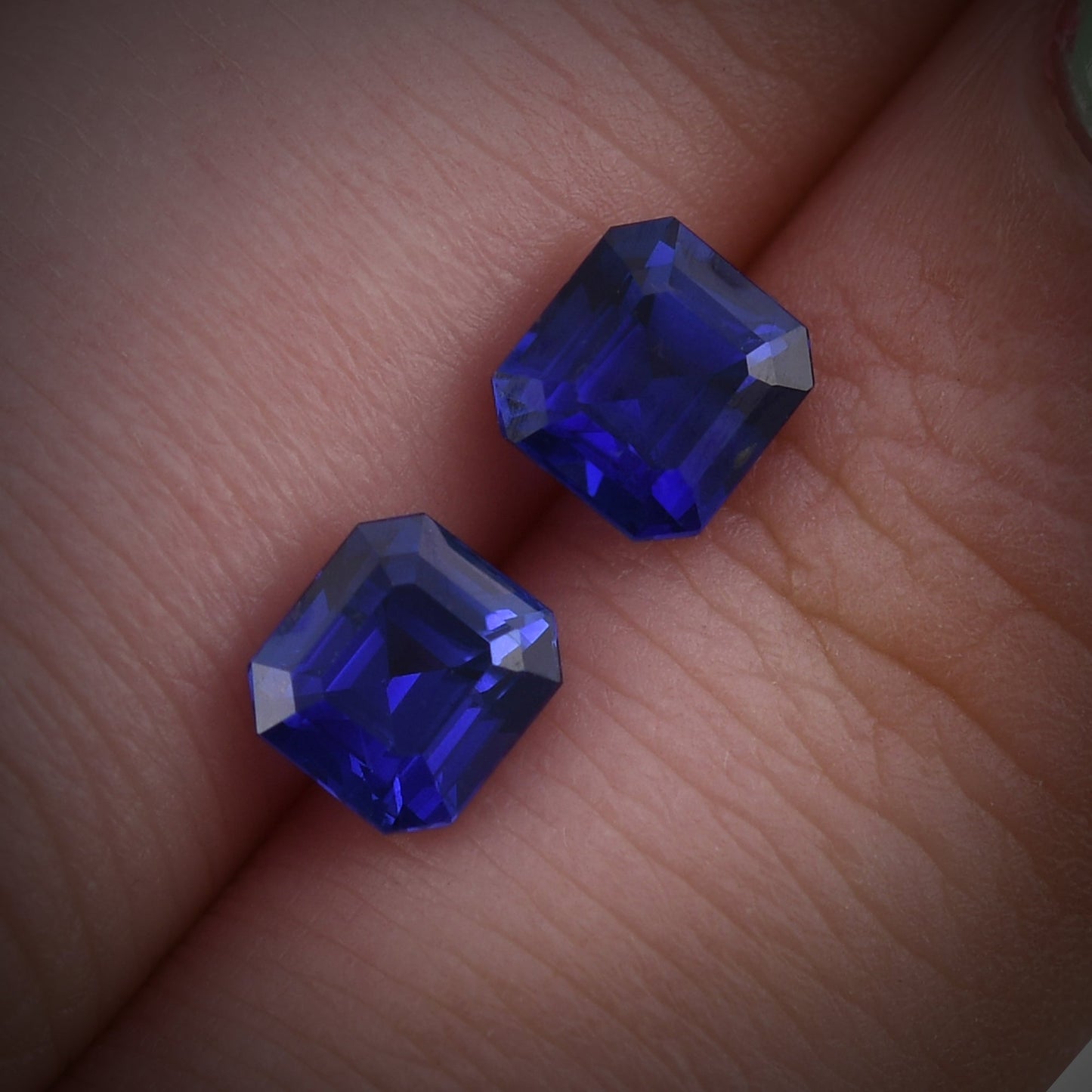 2.38 Carat Blue SRI LANKAN Emerald Sapphire GRS
