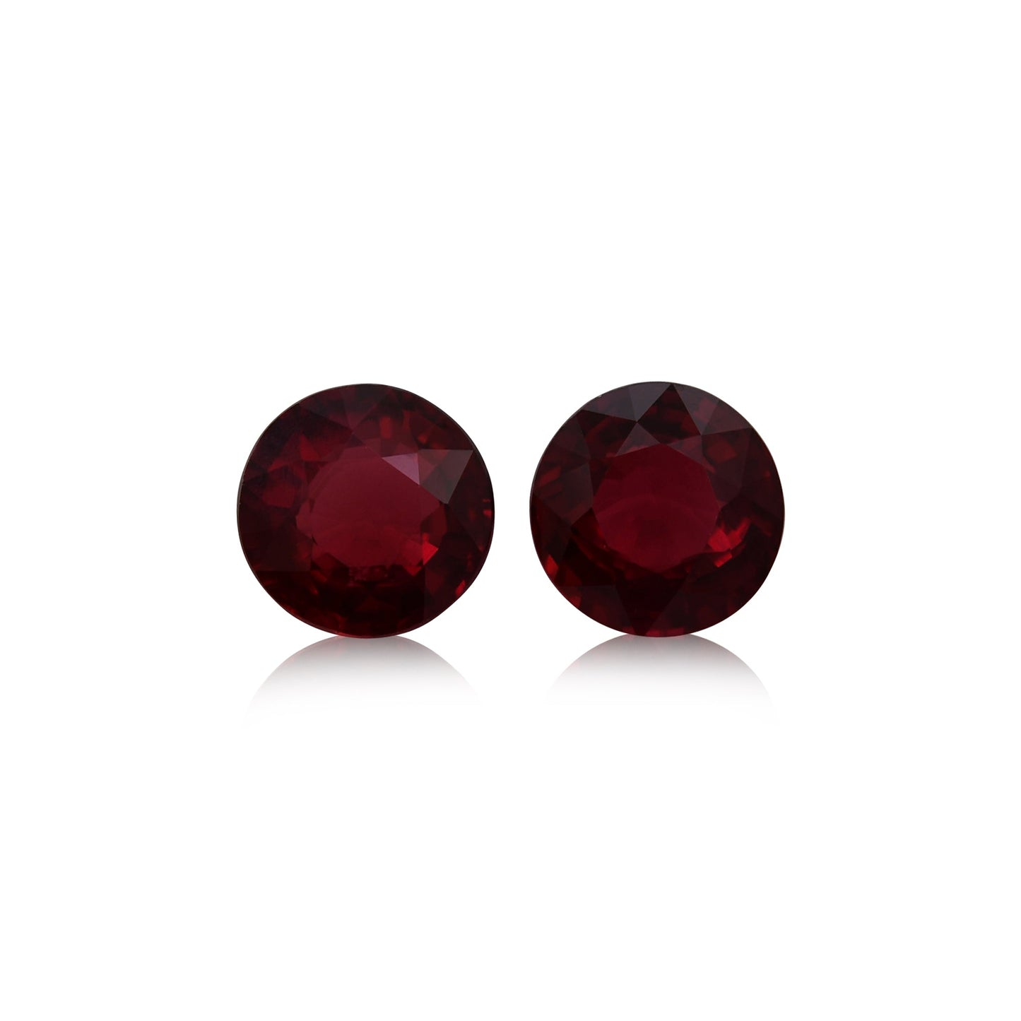 1,56 Karat roter runder Rubin aus Mosambik