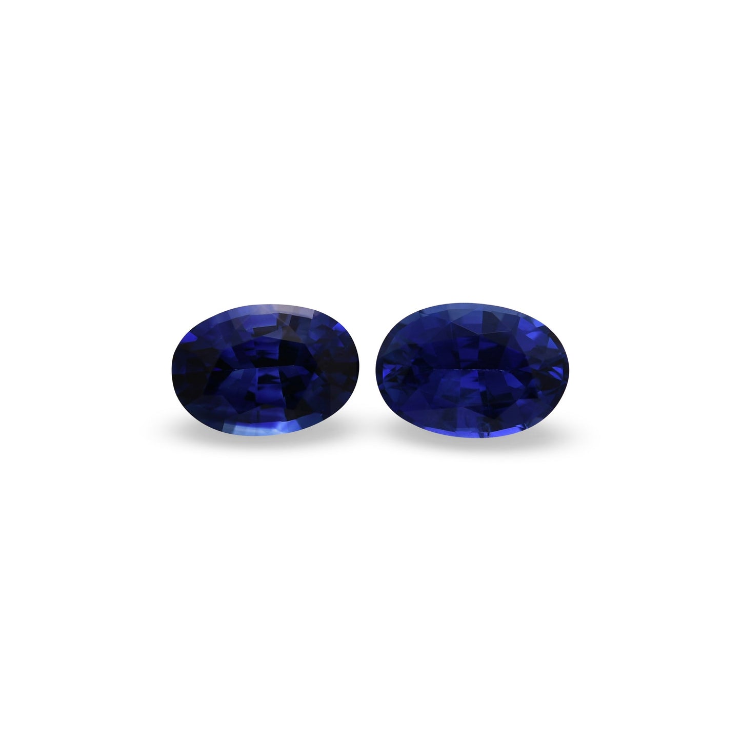 1,56 Karat blauer ovaler Saphir aus Sri Lanka
