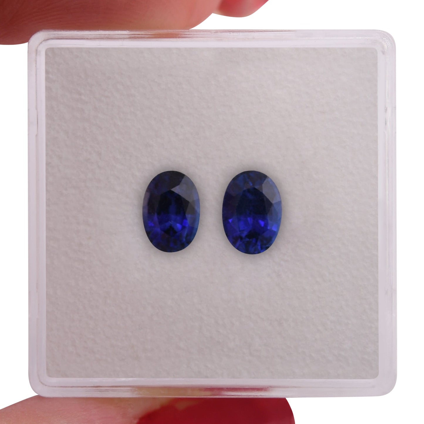 1,56 Karat blauer ovaler Saphir aus Sri Lanka