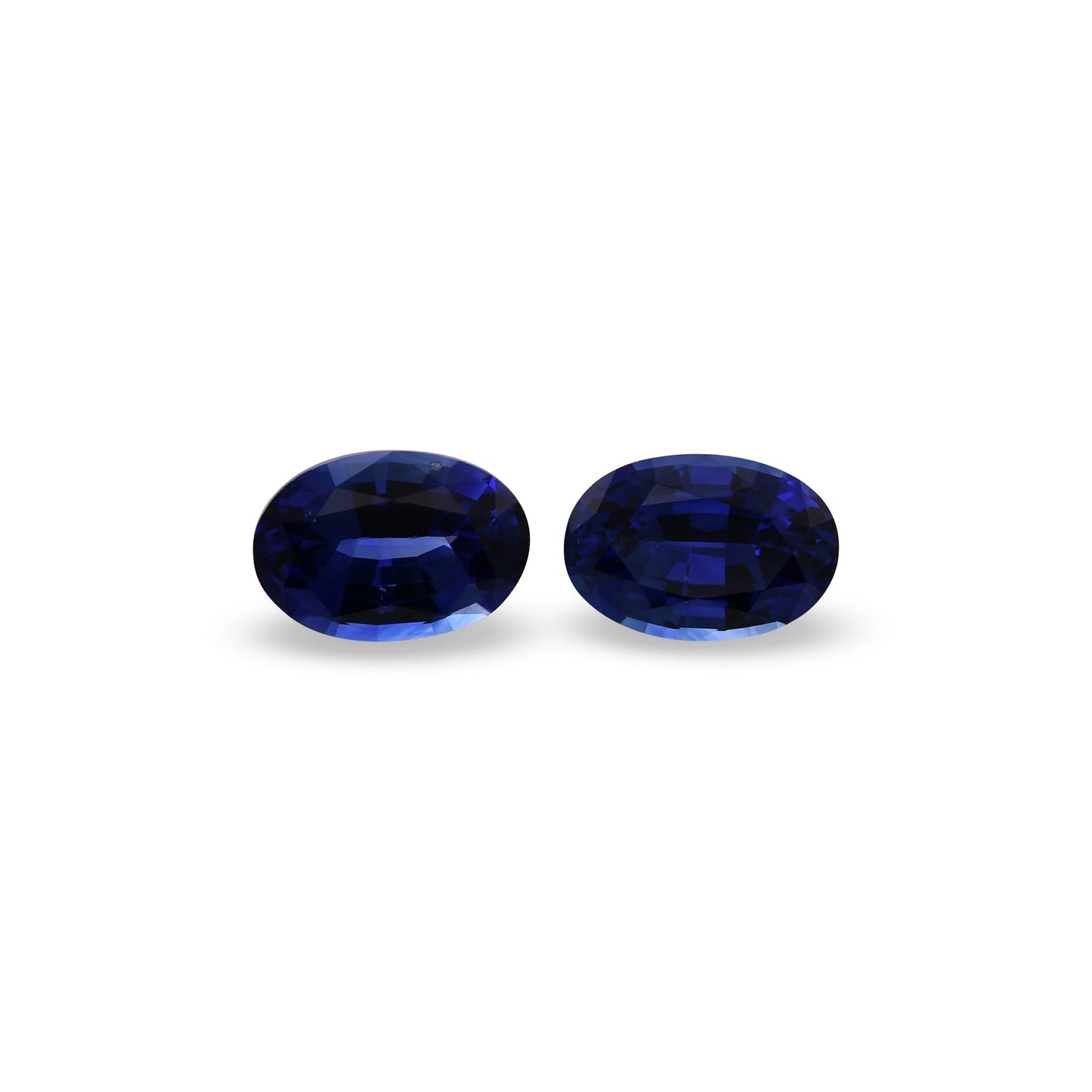 1,39 Karat blauer ovaler Saphir aus Sri Lanka