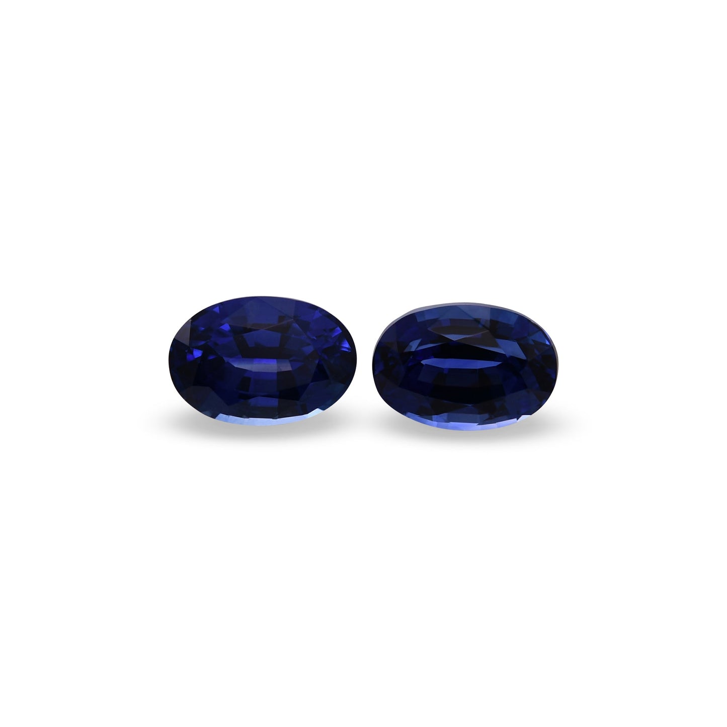 1,71 Karat blauer ovaler Saphir aus Sri Lanka