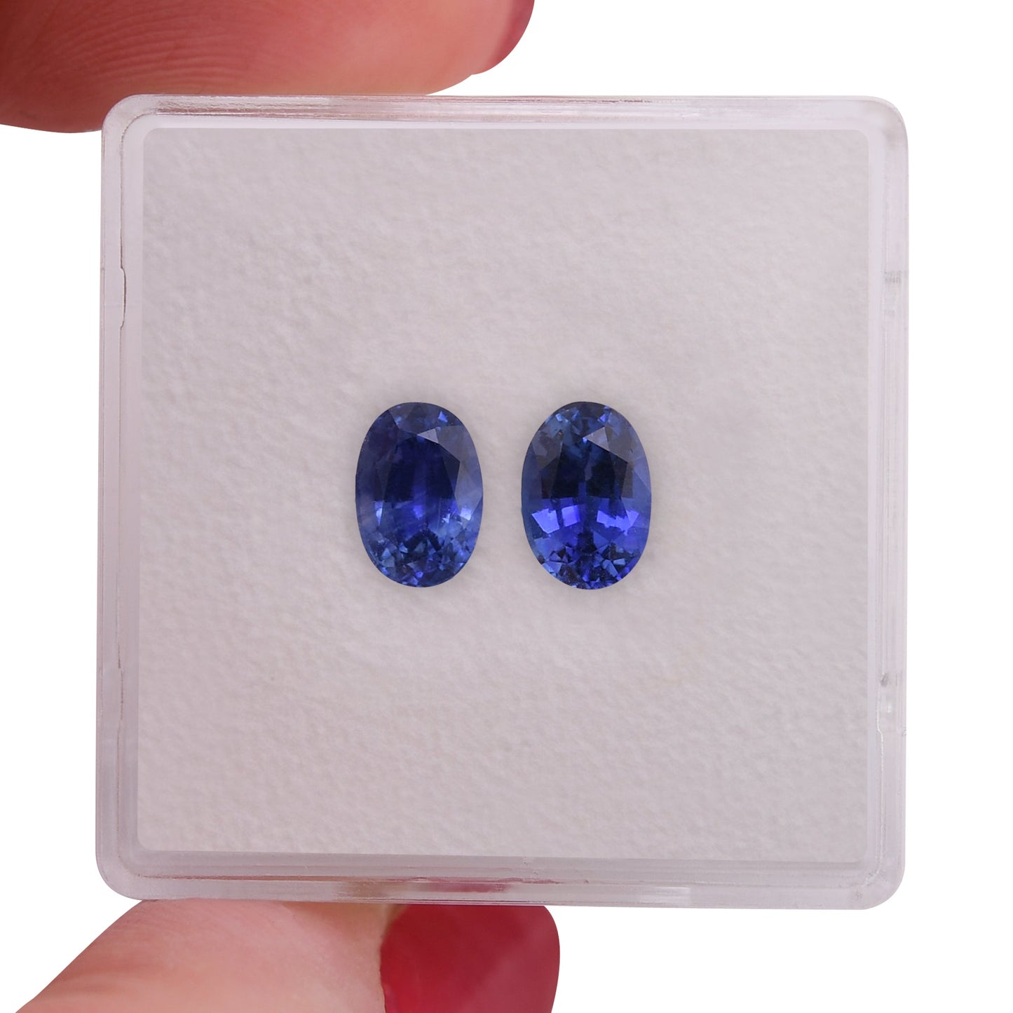 1,74 Karat blauer ovaler Saphir aus Sri Lanka