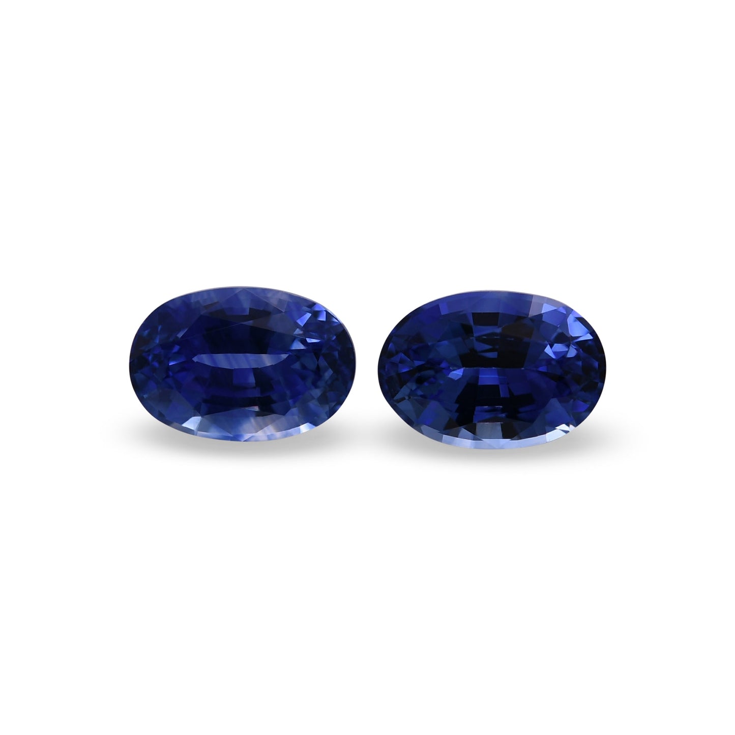 1,74 Karat blauer ovaler Saphir aus Sri Lanka