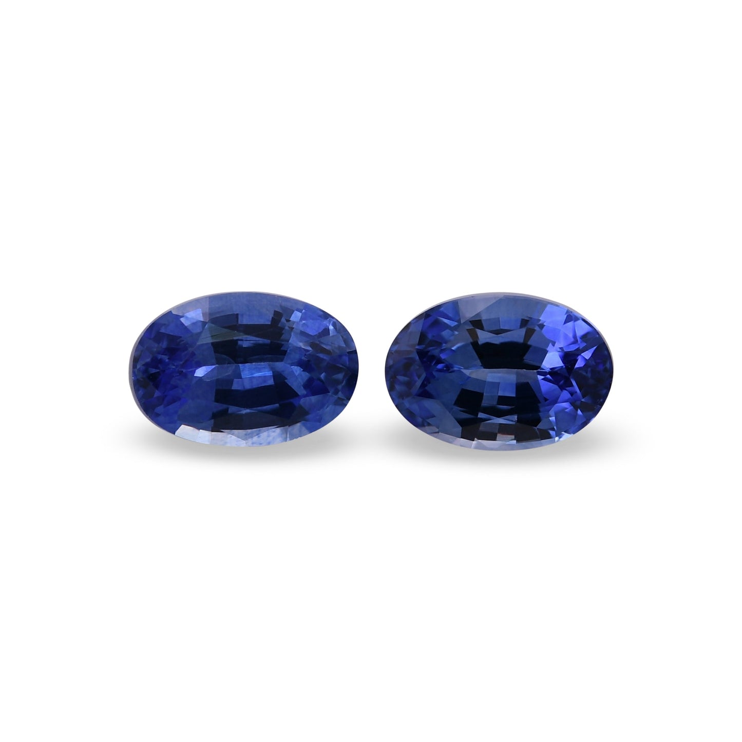 1,63 Karat blauer ovaler Saphir aus Sri Lanka