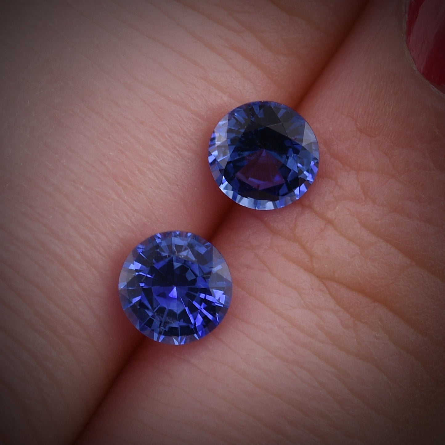 1,66 Karat blauer runder Saphir aus Sri Lanka