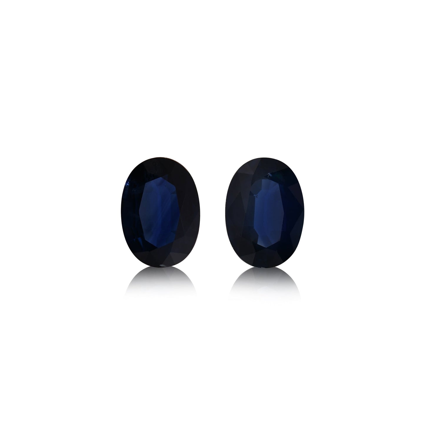 1.76 Carat Blue THAI Oval Sapphire