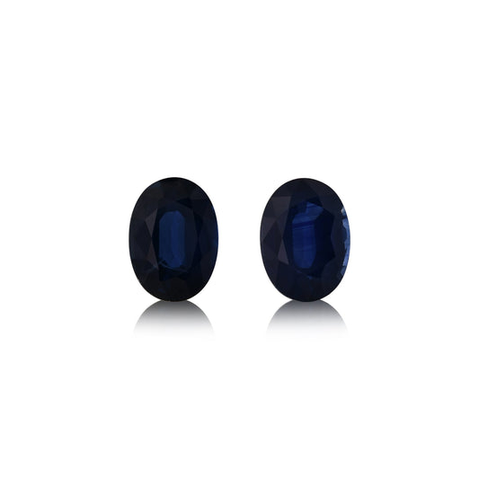 2,27 Karat blauer ovaler thailändischer Saphir