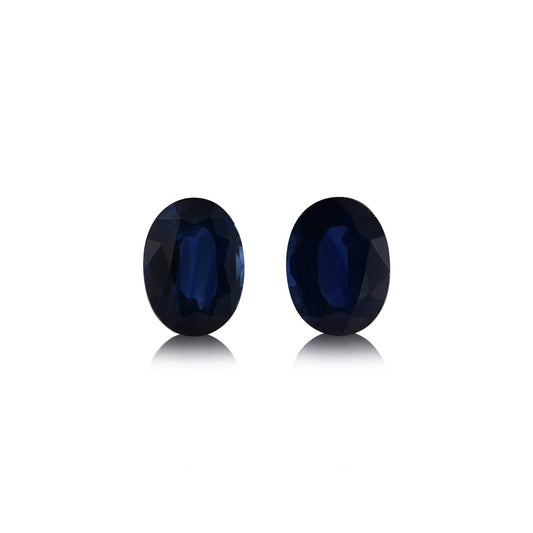 3,27 Karat blauer ovaler thailändischer Saphir