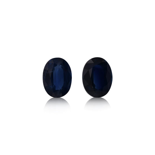 3,06 Karat blauer ovaler thailändischer Saphir