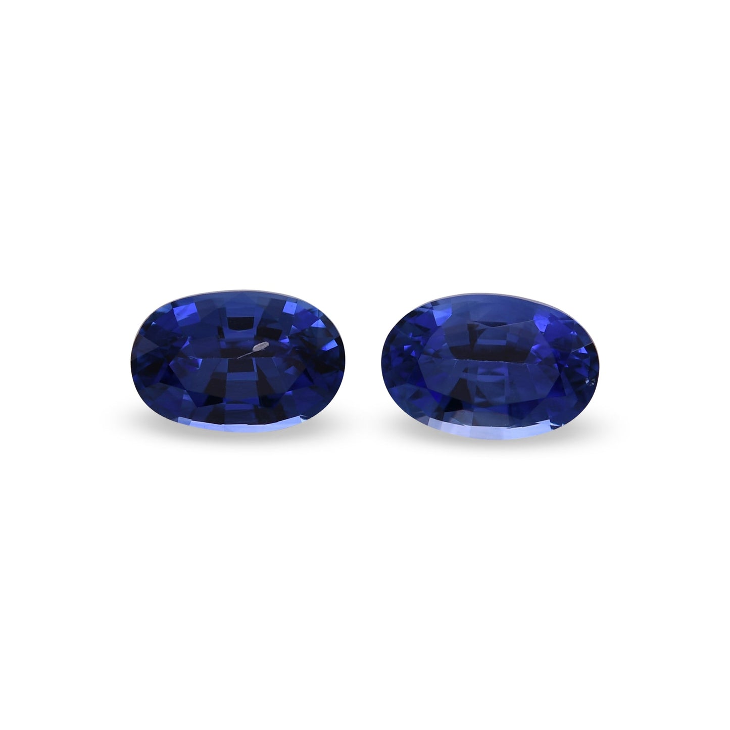 1,23 Karat blauer ovaler Saphir aus Sri Lanka