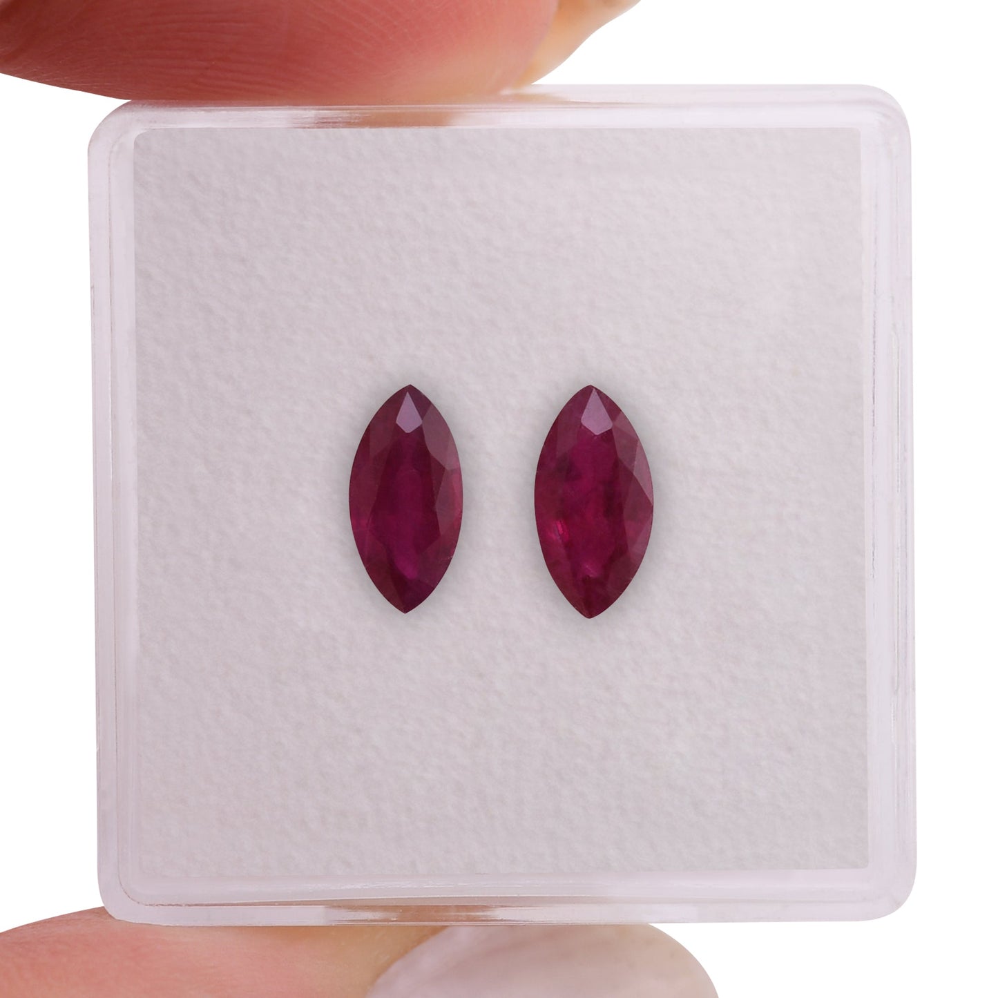 1,19 Karat roter burmesischer Marquise-Rubin