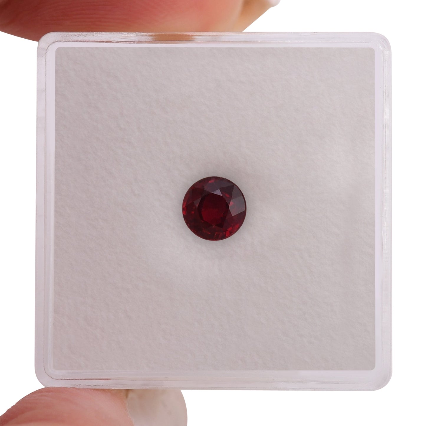 0,74 Karat roter runder Rubin aus Mosambik