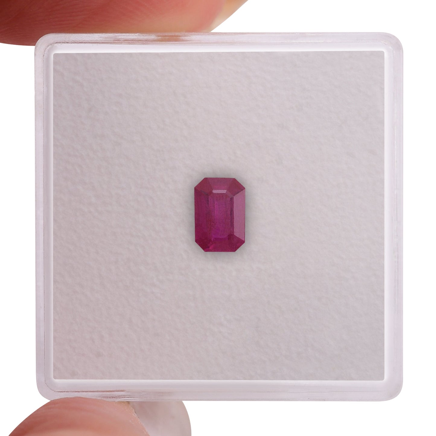 0,50 Karat roter burmesischer Smaragdrubin