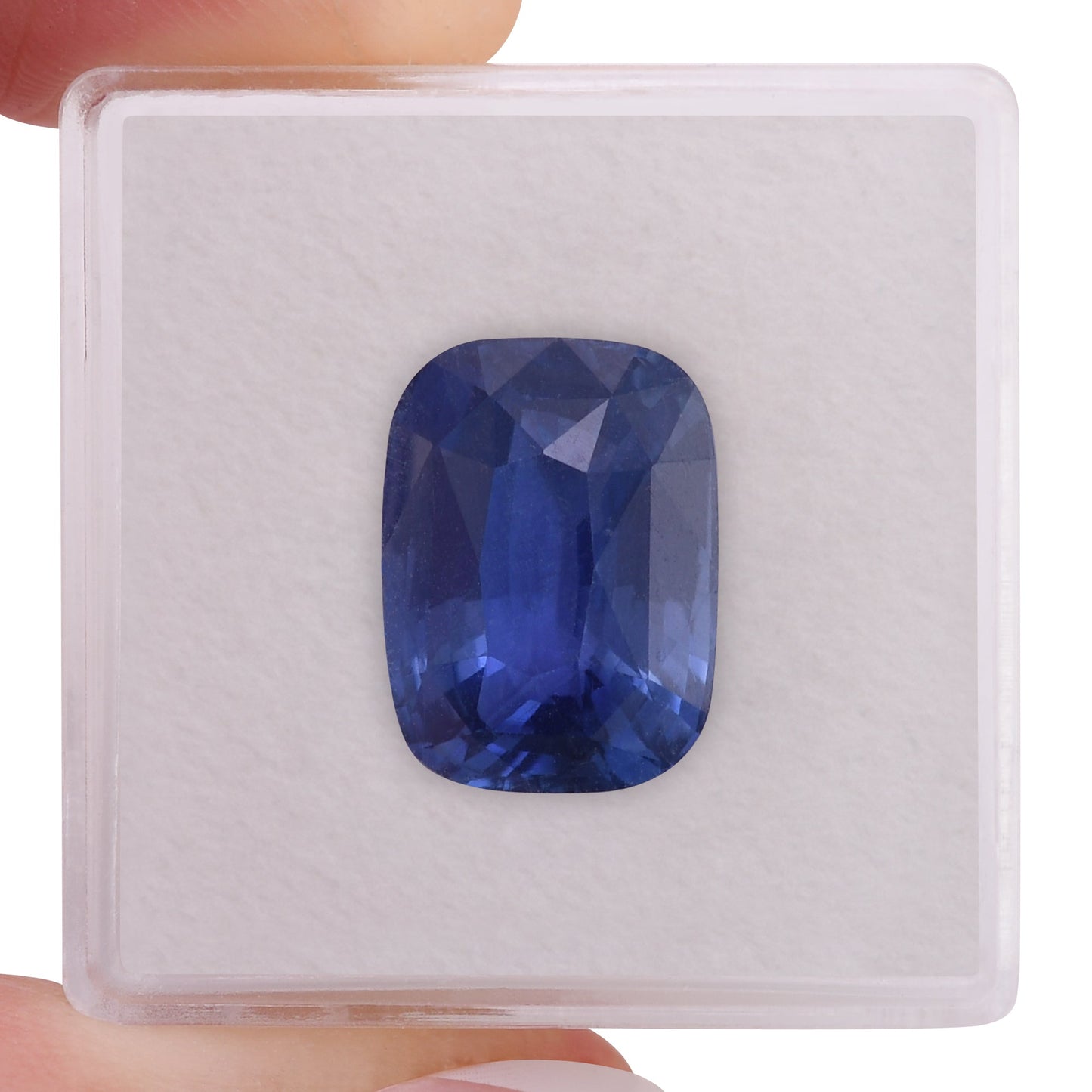 9,04 Karat blauer Madagaskar-Saphir im Kissenschliff (AGL)