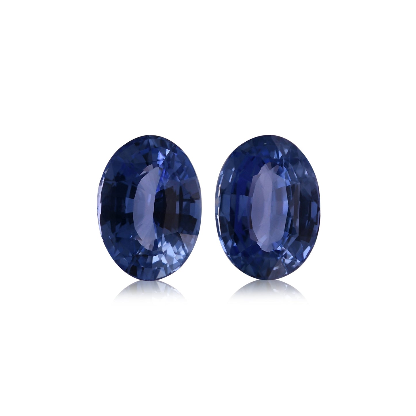 4,88 Karat blauer ovaler Saphir aus Sri Lanka