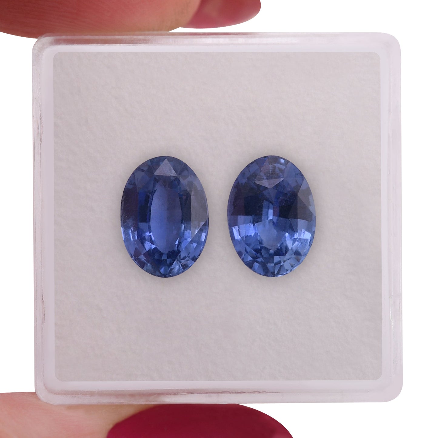 4,88 Karat blauer ovaler Saphir aus Sri Lanka