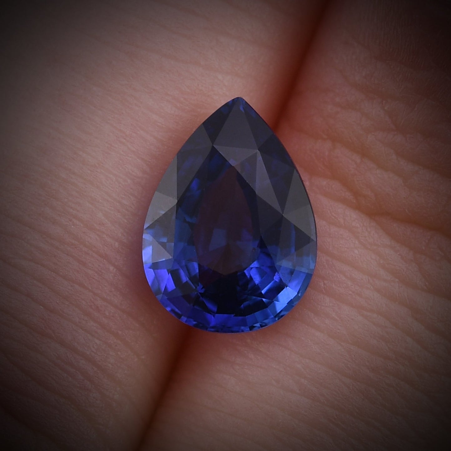 3,04 Karat blauer birnenförmiger Saphir aus Sri Lanka (CD)