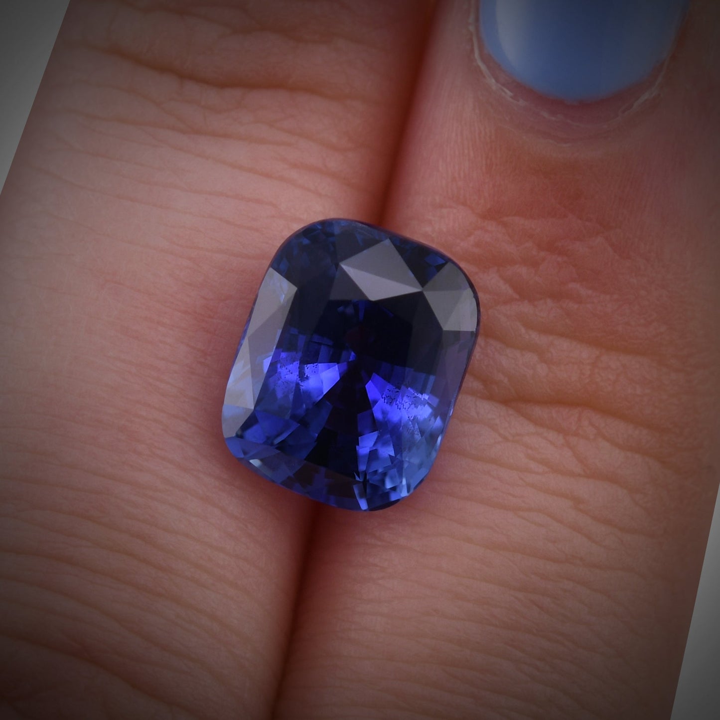 6,04 Karat blauer Kissen-Saphir aus Sri Lanka (AGL)